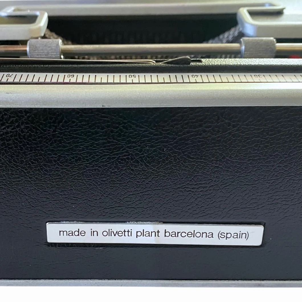 Máquina de Escribir Vintage Olivetti Lettera DL - Teclado en Castellano Revisada y Funcional Ideal para Coleccionismo - Totalmente Funcional con Maletin Original