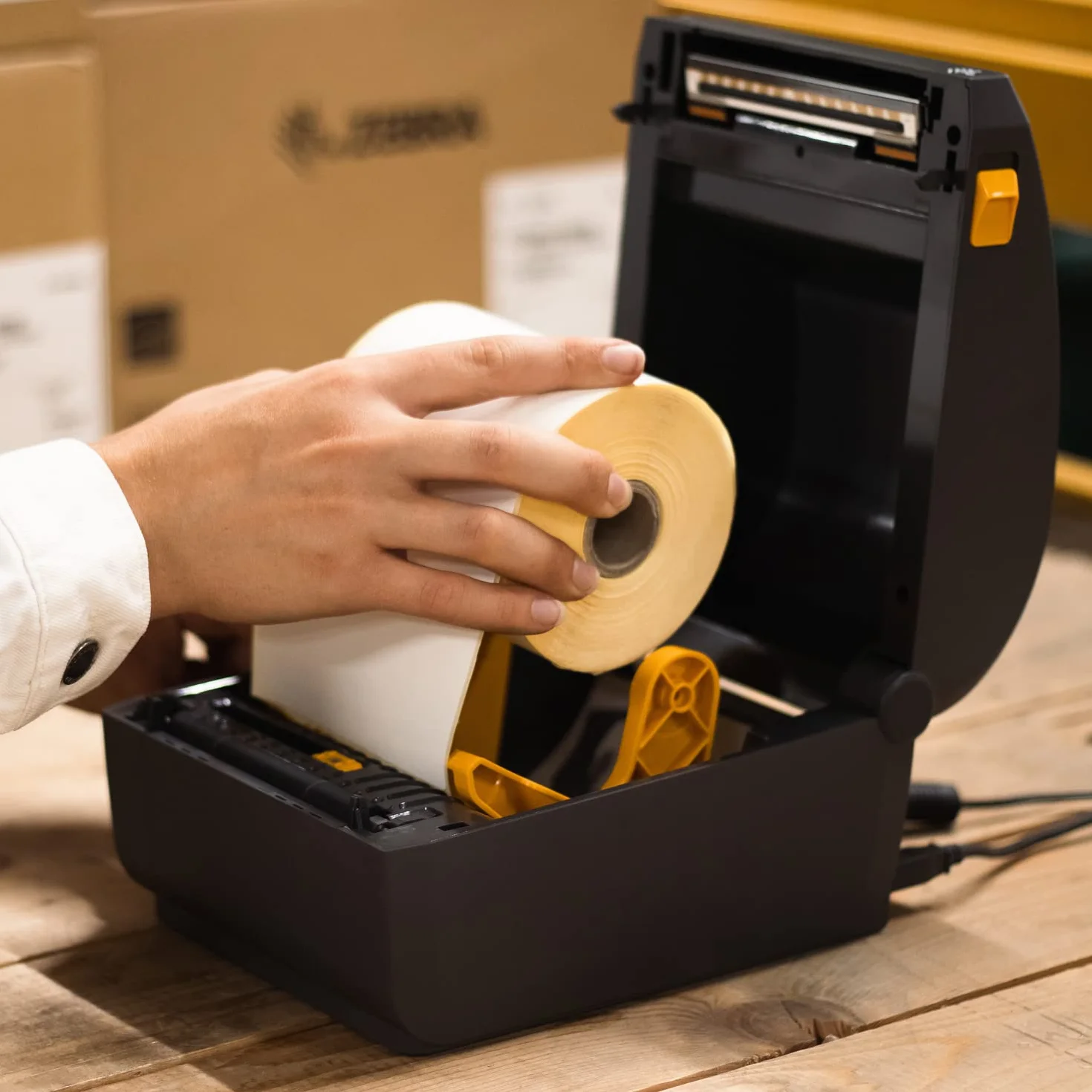 Zebra Impresora térmica Directa ZD230-4 Pulgadas Impresora de Escritorio - Conectividad USB y Ethernet - Adecuado para Aplicaciones de logística, fabricación Ligera, Venta al por Menor y Sanitaria