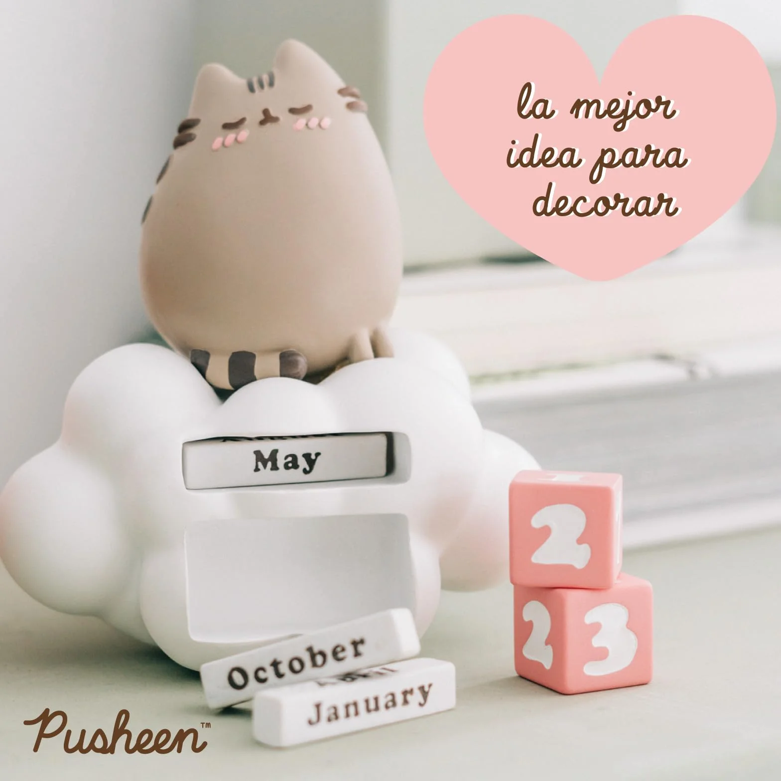 Calendario Perpetuo Pusheen 3D - Figura gato Kawaii para Decoracion Habitacion niña - Calendario sobremesa para niños │ Regalos Pusheen Cat Merchandising Oficial