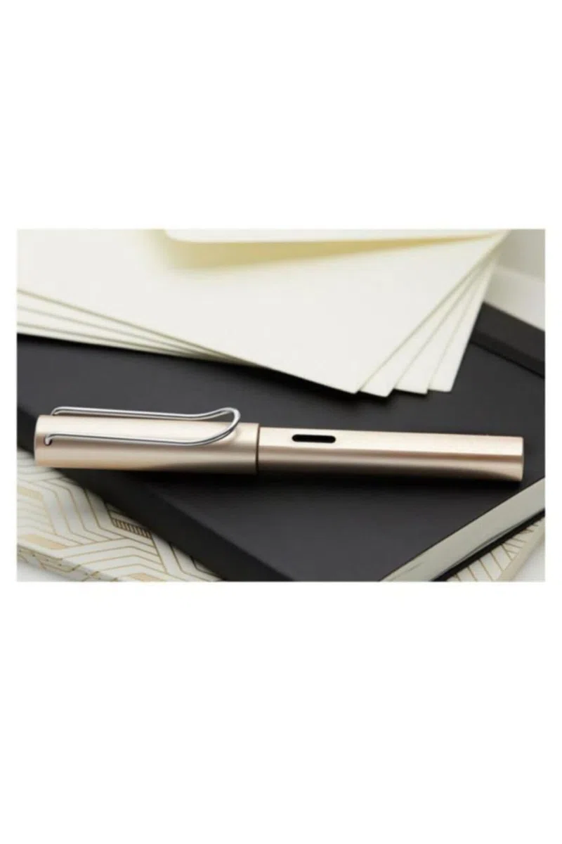 Lamy L38CS Cosmic M Pluma estilográfica, Alstar 2021 edición limitada, color punta media