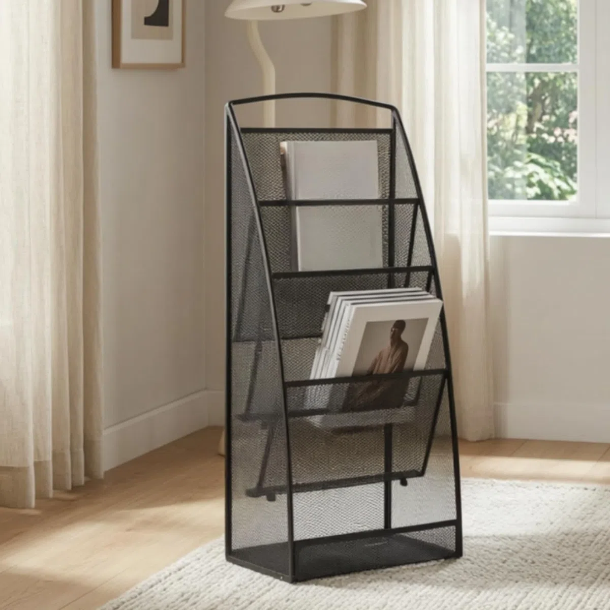 KESOTO Revistero de Pie de Malla Metálica con Organizador de Soporte Vertical de Revistas y Archivador con Bolsillos Abiertos Base Estable Adecuado para, Negro