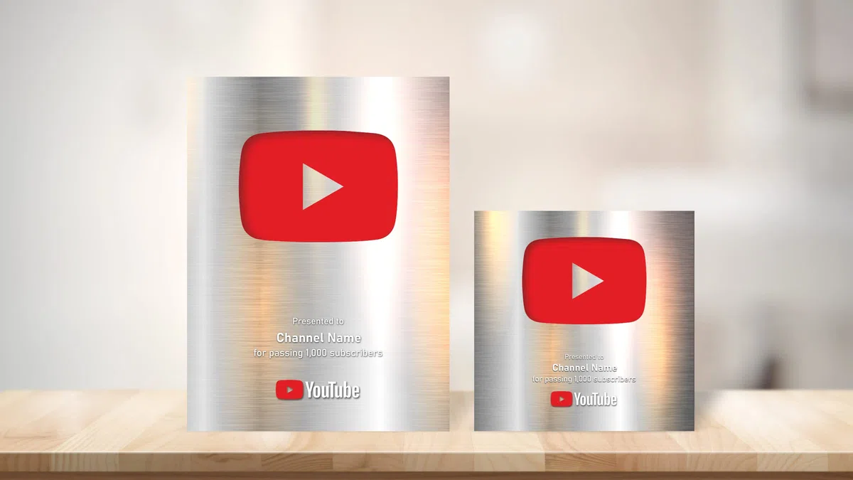 Placa de acrílico personalizada para botón de reproducción de YouTube, tu personalización en tu propio premio de creador, gran idea para señal de redes sociales. Botón de reproducción plateado