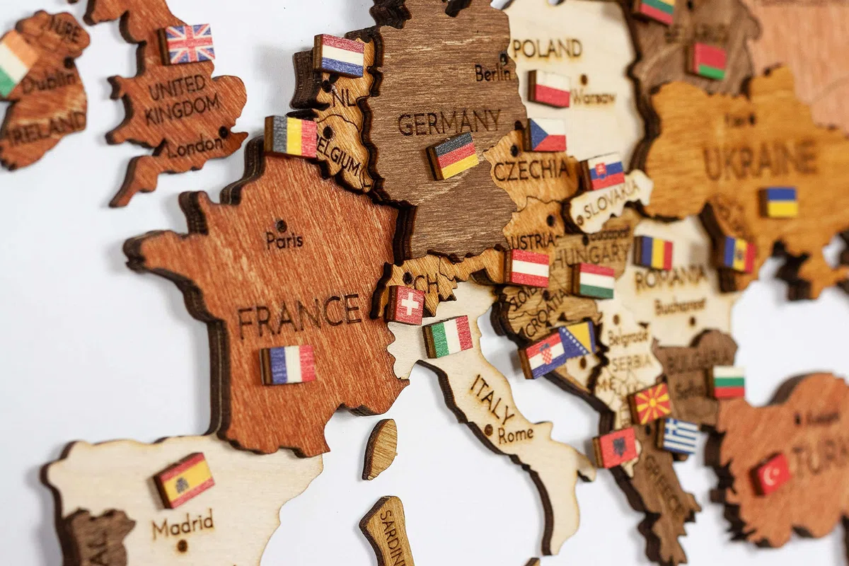 Marcadores de madera banderas del mundo (346 piezas) adhesivo posterior thumb tacks mapa push pins - para tablón de anuncios, mapa de madera, oficina