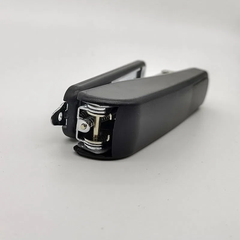 Grapadora Grapadora de tamaño mediano que ahorra mano de obra, grapadora de escritorio profesional, mini grapadora de oficina engrosada, adecuada for encuadernación de documentos de oficina Máquina Gr