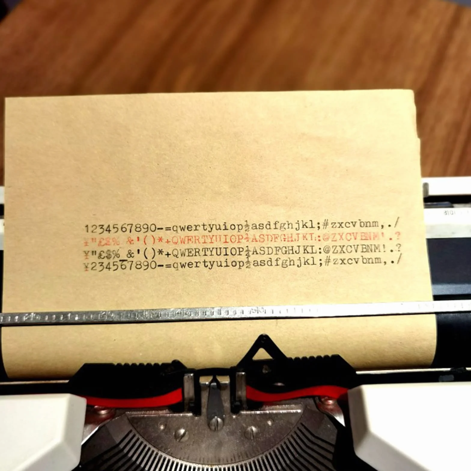 Máquina de Escribir Inglesa Mecánica Antigua, Maquinaria Máquina de Escribir, Maquina Escribir, Máquina de Escribir Manual Antigua, Portátil y Fácil de Usar,Black