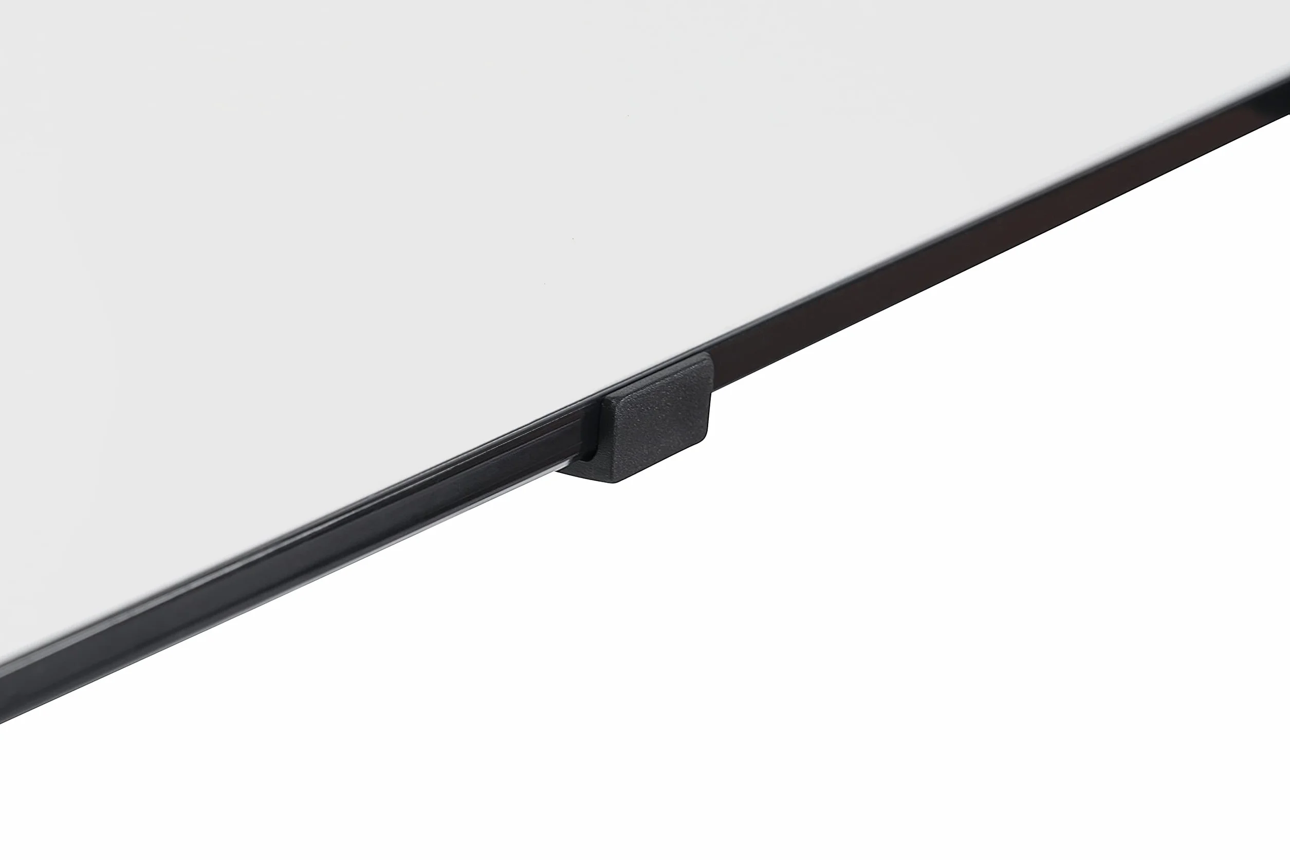 Pizarra Blanca Magnética Economy 120 x 90 cm Superficie de Acero Lacado en Seco Marco Negro