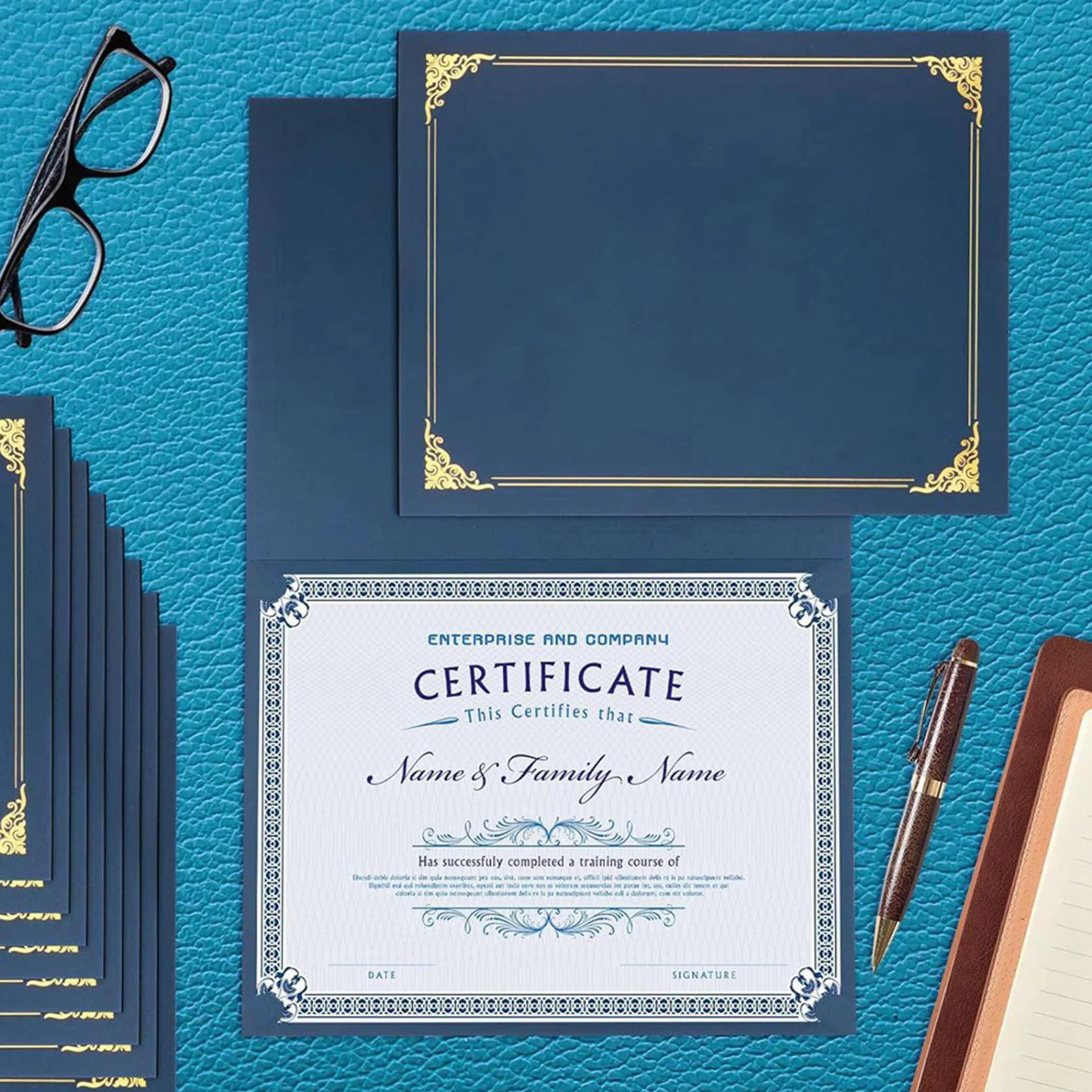 SAROAD Fundas para certificados, 30 paquetes de fundas de diploma, con borde dorado para cartas de tamaño 8,5 x 11