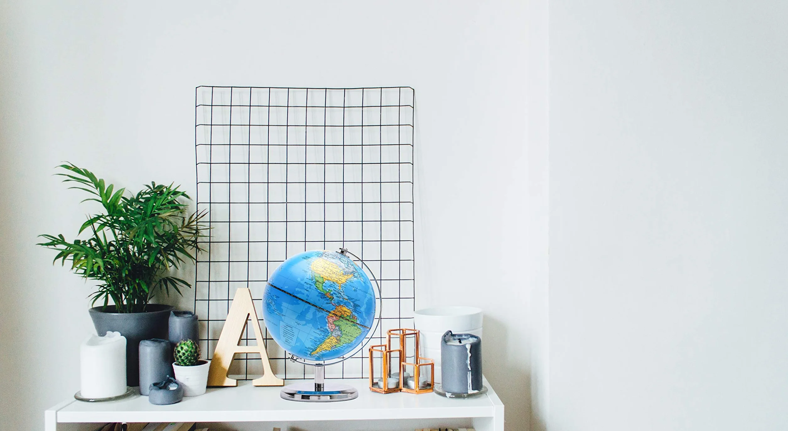 Exerz Globo Terráqueo 20cm - Mapa Político en Inglés - Decoración Educativa y Moderna para Escritorio - Base de Metal (Azul)