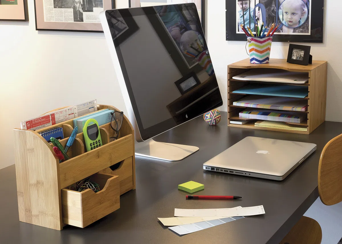 Lipper International Organizador de Archivos de bambú con 4 divisores, Madera, 12 5/8" x 9 1/4" x 9 1/2"
