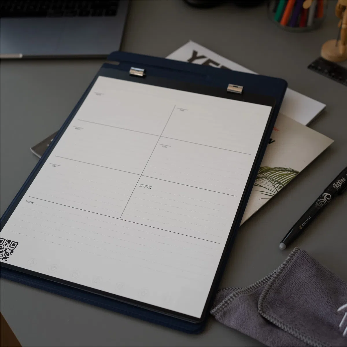 Rocketbook Orbit Legal Pad Executive - Almohadilla legal reutilizable inteligente, gris, forrada/cuadrícula de puntos
