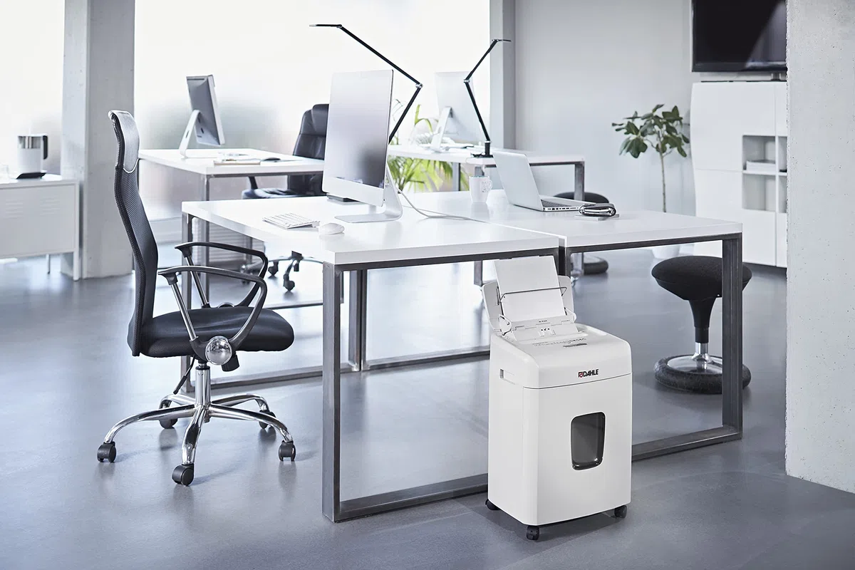 Dahle Trituradora de papel ShredMatic 90 Autofeed (90 hojas, P-4, corte de partículas, sin aceite ni mantenimiento, alimentación automática de papel) gris claro/gris polvoriento