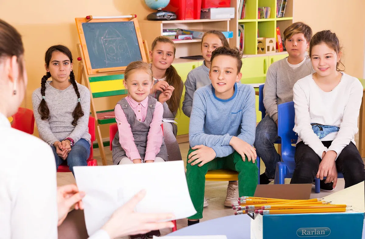 Rarlan Lápices HB #2 con revestimiento de madera, preafilados, paquete de 1200 unidades | Lápices de aula con borradores para suministros escolares y profesores, escritura, dibujo y bocetos, vuelta a la escuela