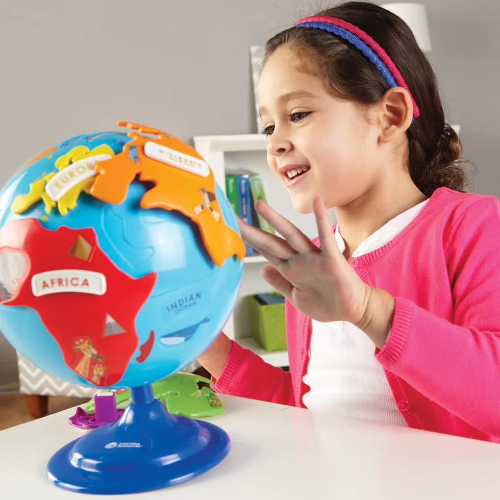 Learning Resources Globo Terráqueo Infantil – Puzle Interactivo Montessori – Desde 3 Años – 6 Continentes Extraíbles + Bola Giratoria de 20 cm