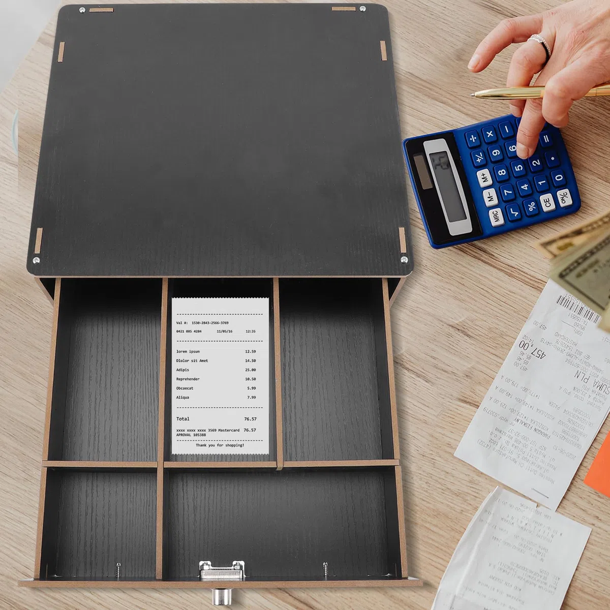 PRETYZOOM Caja Organizadora para Billetes y Monedas con Cinco Compartimentos Diseño Práctico y Estructura Razonable para Supermercados Tiendas y Mostradores Almacenamiento Monedas Variadas
