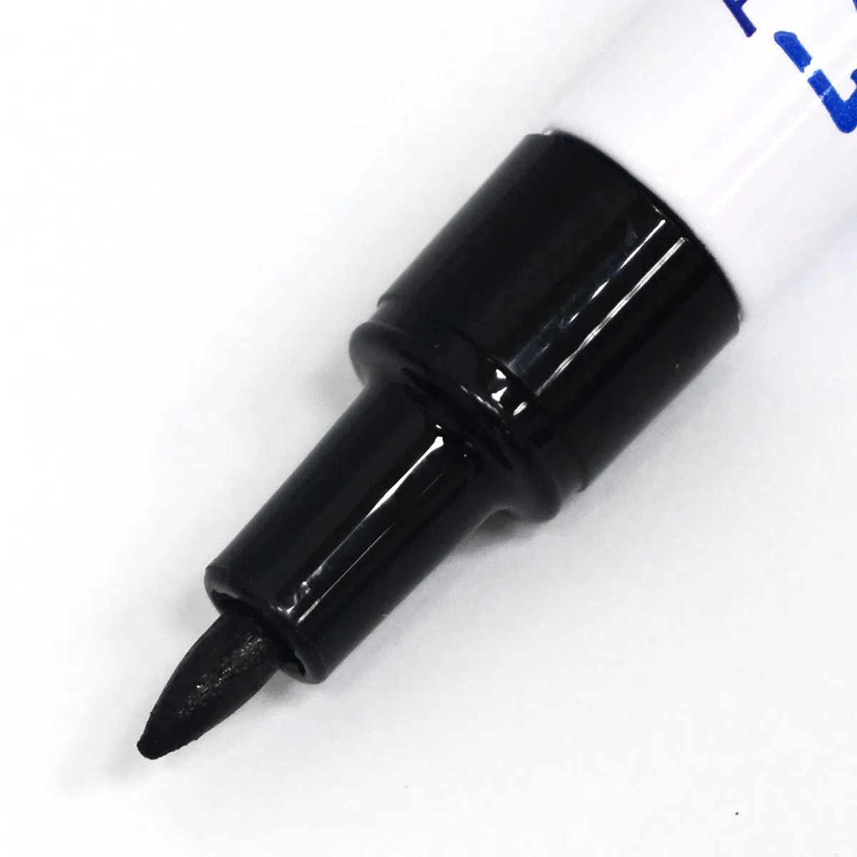 ROTULADOR ARTLINE MARCADOR ROPA 750 NEGRO -PUNTA REDONDA 0.7 MM -ROPA PAPEL METAL Y CRISTAL (12 unid.)