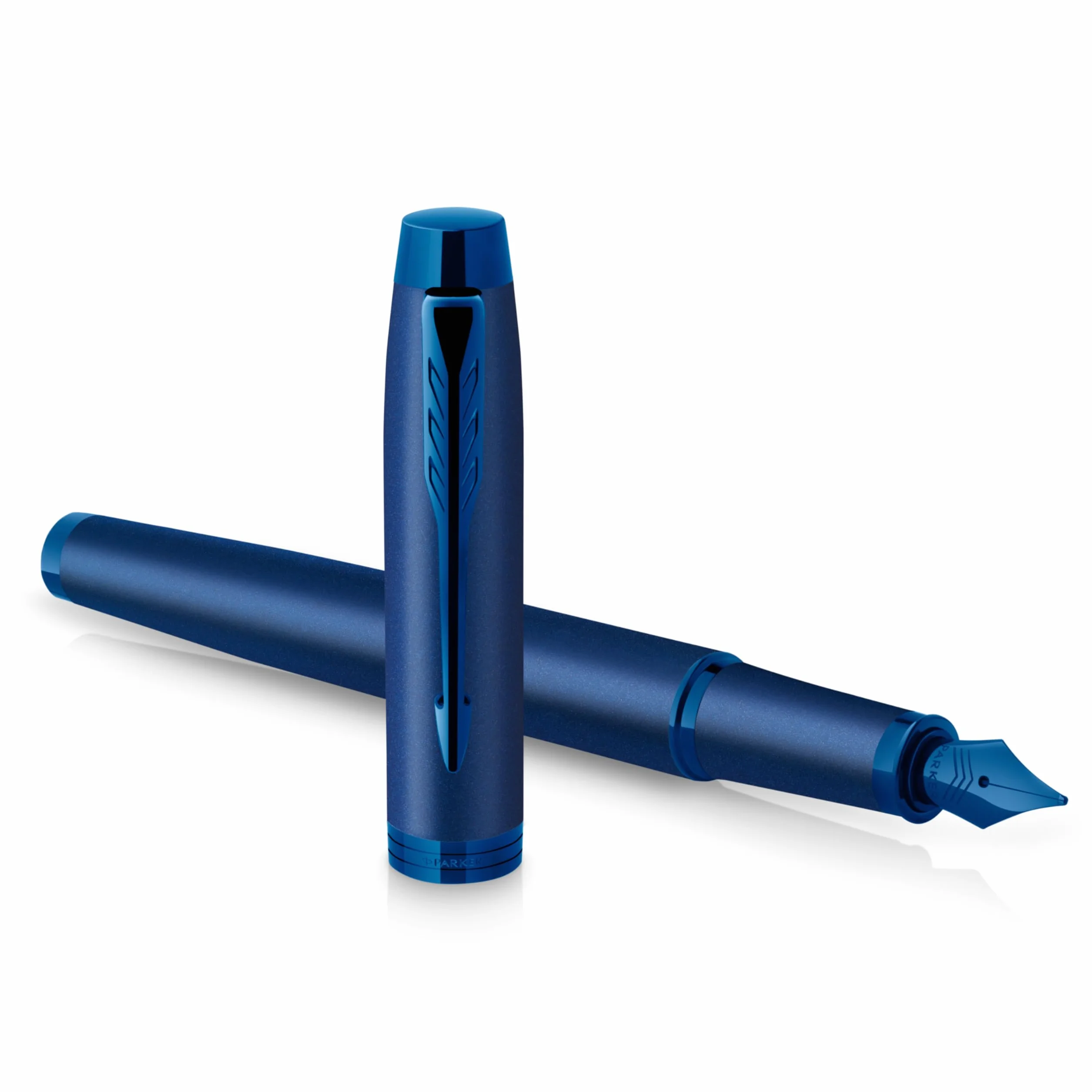 Parker IM Pluma Estilográfica Monocromática | Tinta Azul | Acabado y Detalles en Azul | Punta Media | Estuche de Regalo