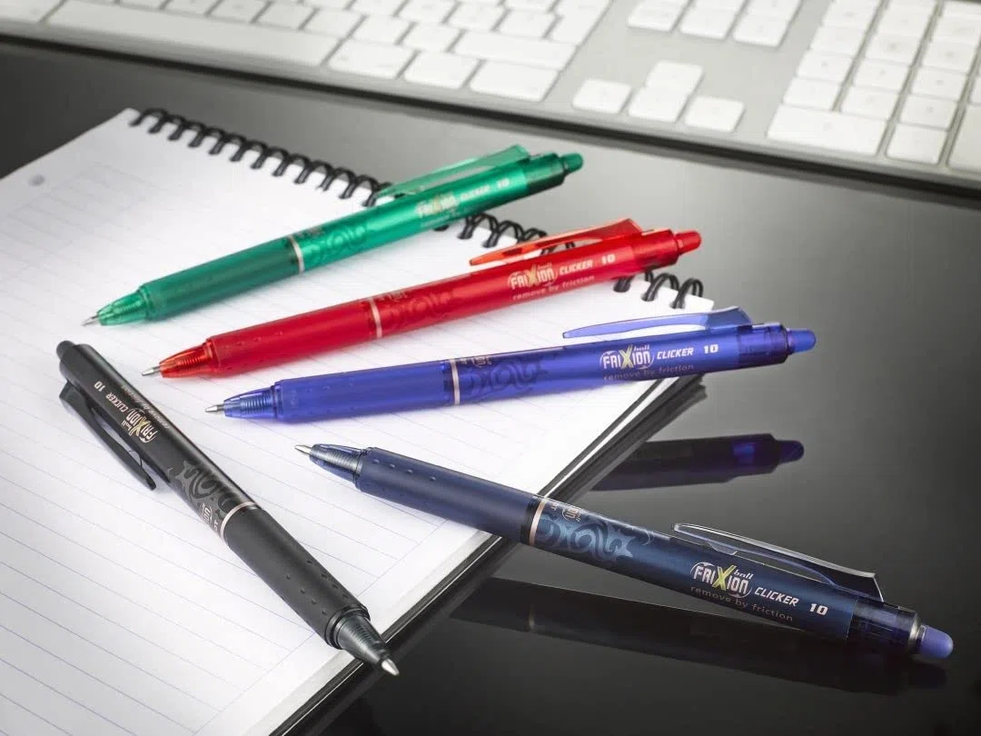 Pilot 006090 - Expositor 60 unidades Bolígrafo borrable FriXion Ball Clicker - Roller Tinta Gel - Punta Broad
