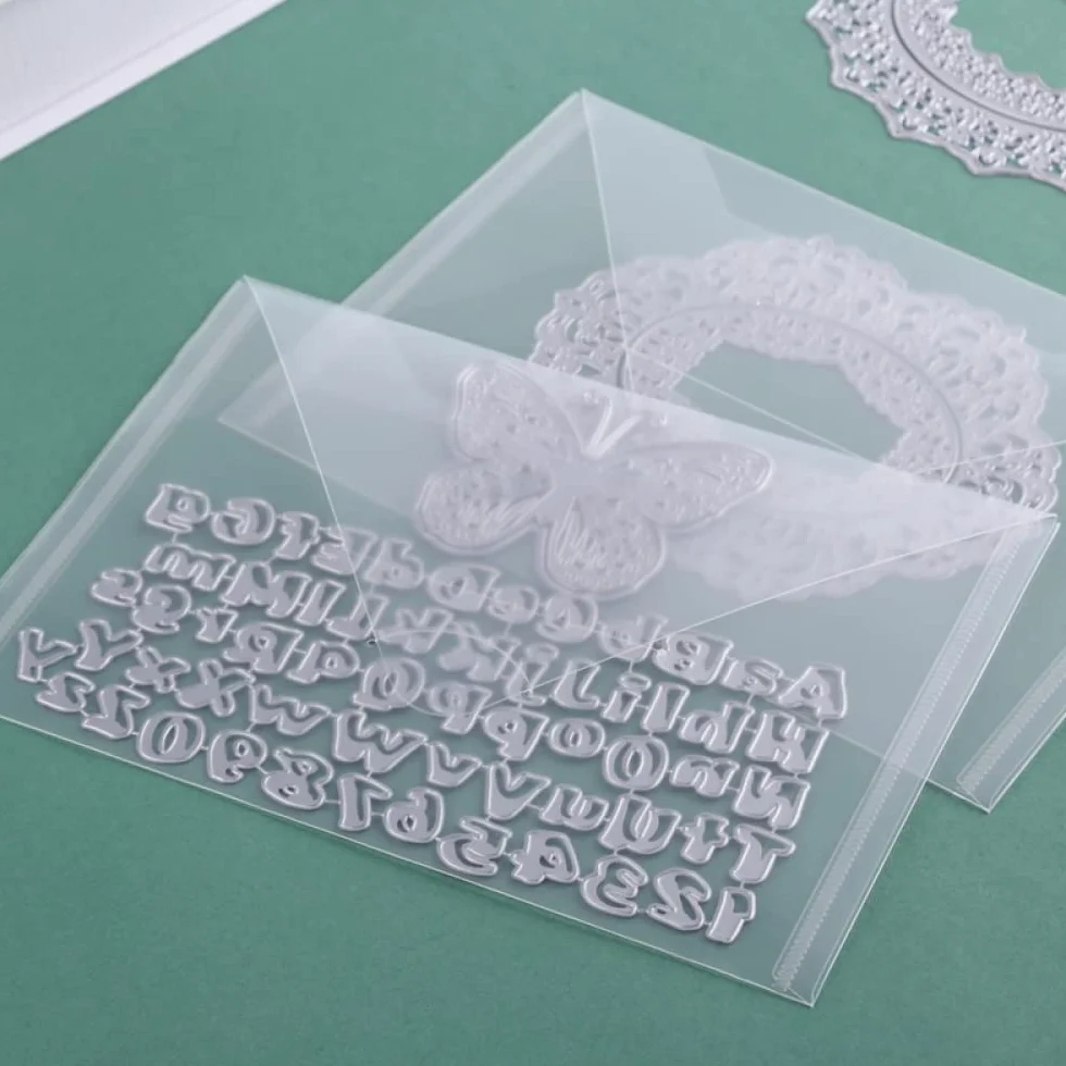 40 hojas de imán grandes y sobres de almacenamiento para troqueles y sellos,30 sobres de plástico transparente de 5x7sobres para troqueles y 10 hojas de imán para manualidades,bolsas de papel