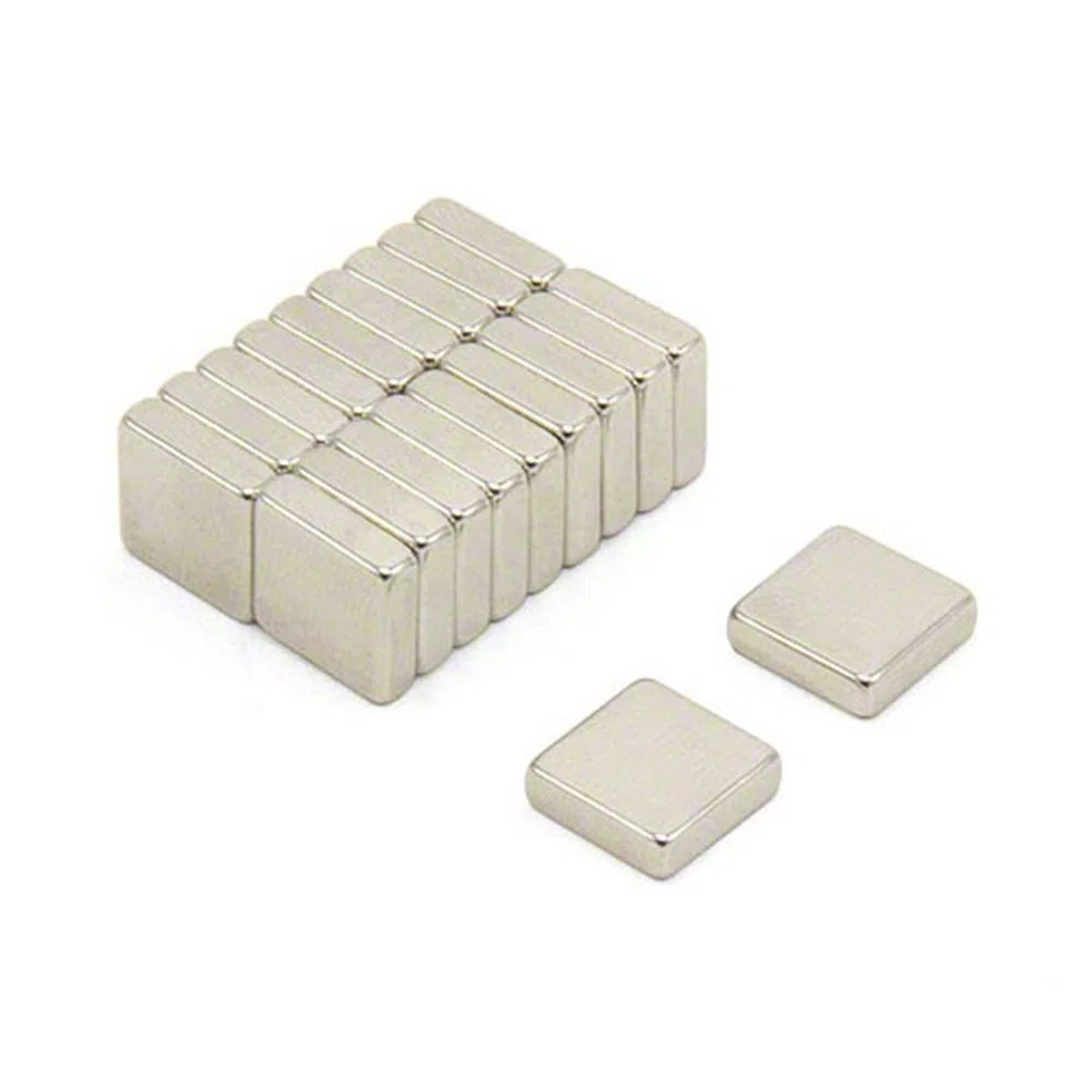 40 piezas de imanes de neodimio extra fuertes N52 cuadrados 10x10x4 mm | Imán para nevera, tablón magnético, pizarra blanca, imán cuadrado, imán prismático, imán fuerte, cuadrado de 10