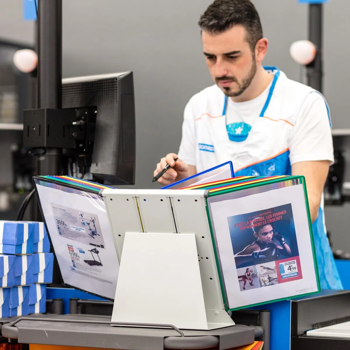 tarifold tdisplay Tischständer Metall, inkl. 30 Sichttafeln