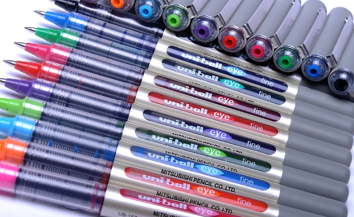 Uni-ball Eye UB157 - Bolígrafo de punta rodante (punta fina, 12 unidades), color azul