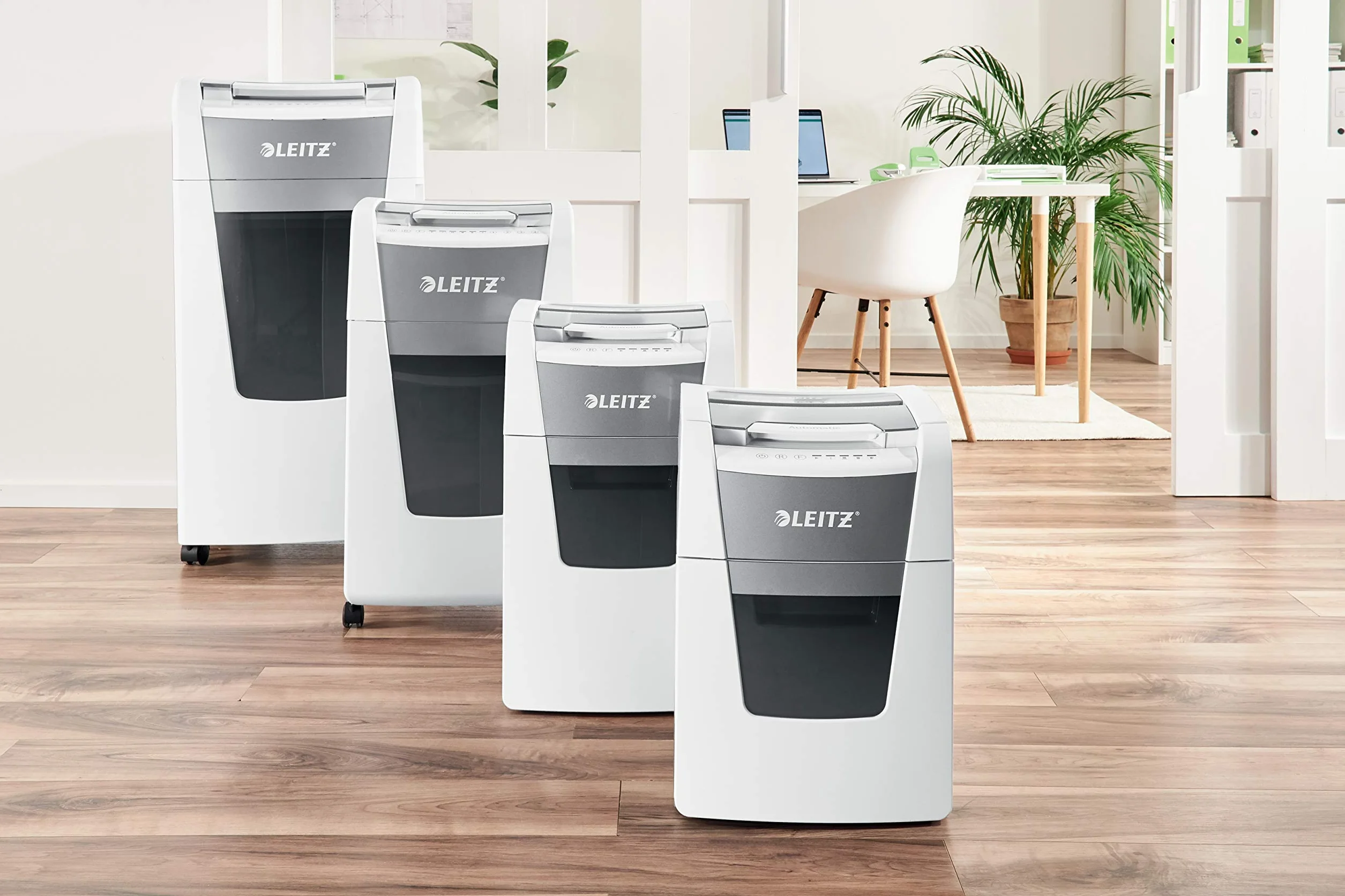 Leitz 80170000 – Destructora Automática IQ 600 Pro Autofeed P4, Autoalimentación 600 Hojas, Corte Partículas 4x28 Mm, Funcionamiento 240 Mins, Papelera 110L Con Puerta, Control Táctil Con Bloqueo PIN
