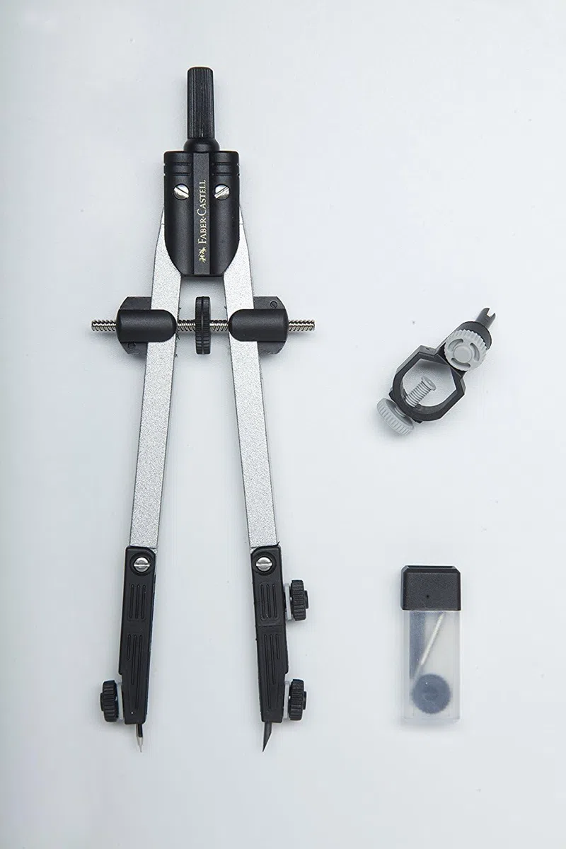 PACK escolar Uni Estuche 3 rotuladores calibrados Uni - 0.2, 0.4, 0.8 mm + FC Juego Reglas Verdes 65021 escuadra, cartabón, regla, semicírculo + Bigotera Compás 32722-8 + REGALO