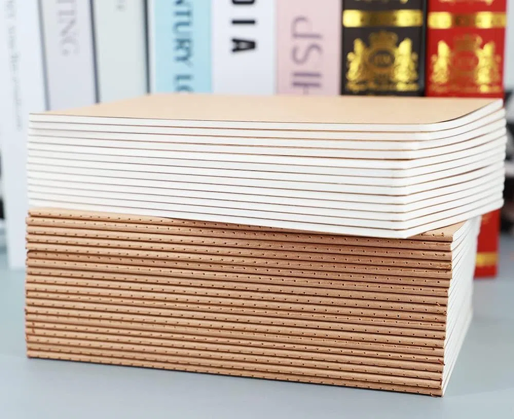 Paquete de 24 cuadernos diarios para viajeros, estudiantes y oficina, agenda de escritura con papel grueso, 60 páginas, 30 hojas, 8.3 x 5.5 pulgadas, tamaño A5, juego de diario de viaje. (Líneas)