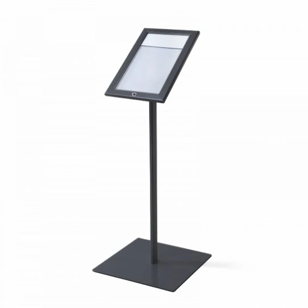 Danieli - Portamenús Exterior A4 - Tablón de Menús con Atril - Expositor Negro de Suelo Magnético, Escribible con Panel Personalizable - Cerradura con 2 Llaves Incluidas (A4)