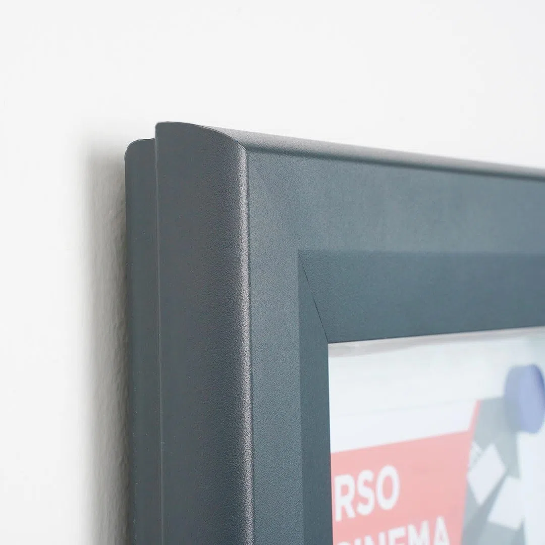 Danieli Store | Tablón Certificado para Exterior IP56, Vidrio de Seguridad, Hermético y Resistente al Fuego | Tablón de Aluminio, Magnético para Exterior con 2 Llaves | Para Paredes (4 x A4)