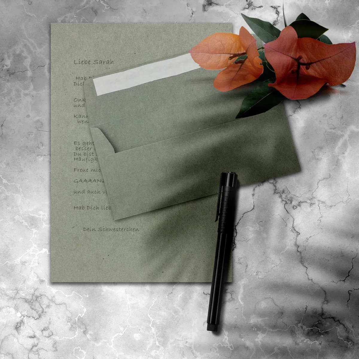 Juego de 200 papel de carta DIN A4 con sobres DIN largos, cierre adhesivo sensible a la presión, papel de estraza, gris, papel para escribir reciclado con sobres FarbenFroh by GUSTAV NEUSER