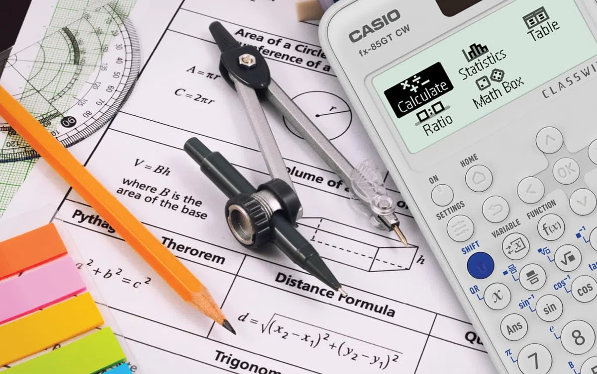 Casio Calculadora científica Blanca FX-85GTCW