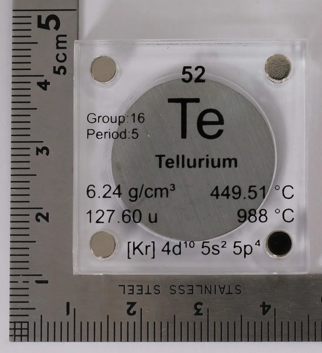 Tellurium (Te) - Disco metálico de 24,26 mm con estuche acrílico para colección o experimentos