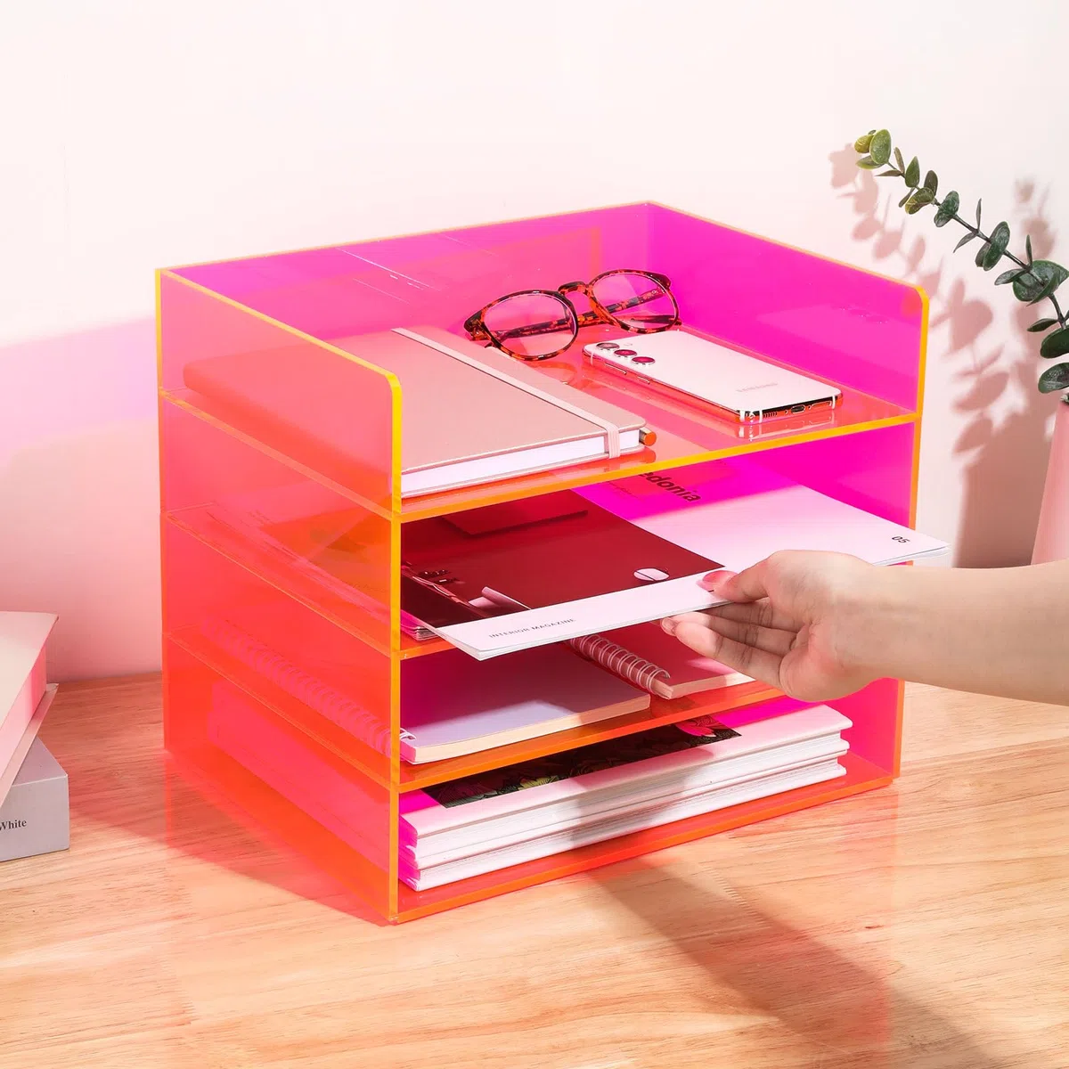 Gelite Organizador de archivos acrílico para escritorio, bandeja apilable de 4 niveles, bandeja de cartas, almacenamiento de papel de oficina, clasificador de documentos de escritorio, rosa neón