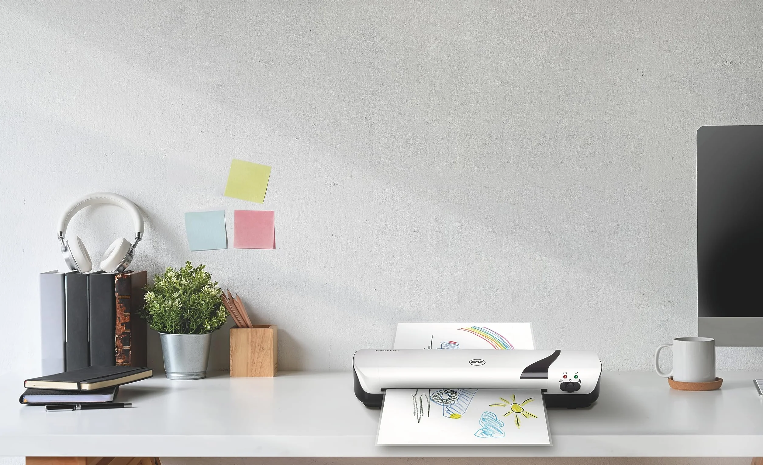 Plastificadora Inspire+ A4 Compacta, Calentamiento Rápido 4 Minutos, Modo Frío, 2x75-125 Micras, 5 Fundas, Blanco