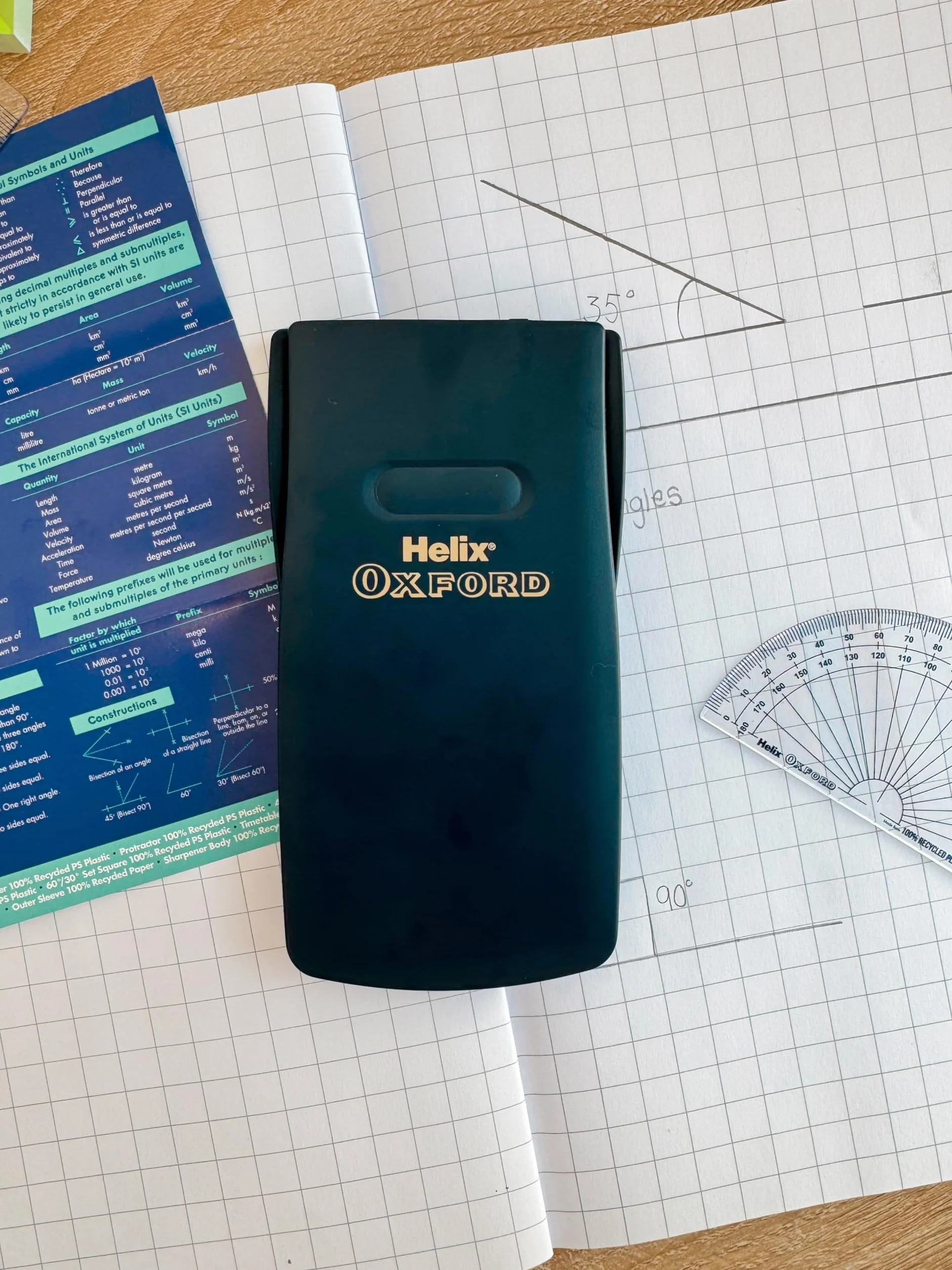Helix Oxford RC2072 - Calculadora científica (240 funciones), color azul oscuro