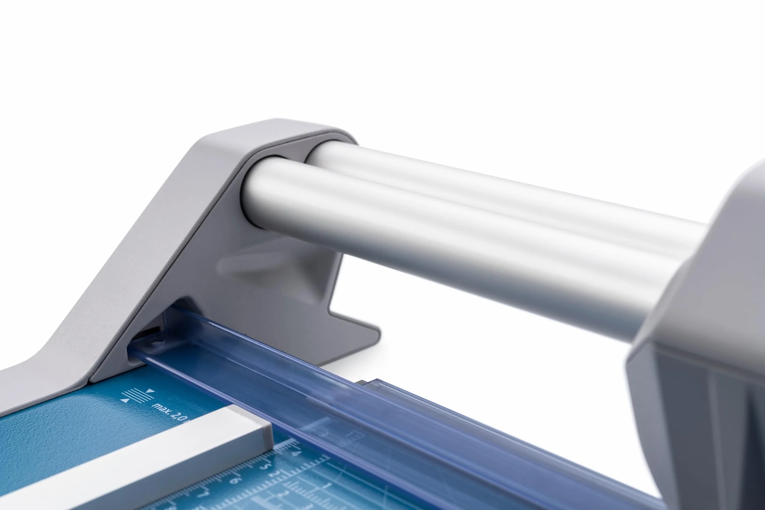 Dahle 550 - Guillotina profesional de seguridad DIN A4 autofilable, barra guía doble, presión automática