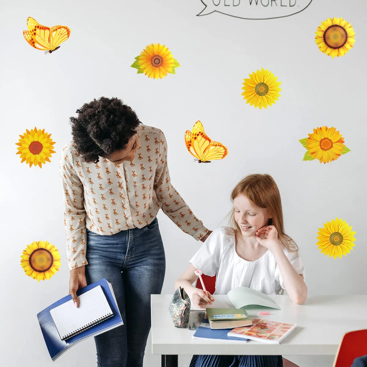 AIEX 45 Piezas Recortes de Tablero de Anuncios, Recortes de Girasol de Primavera Recortes de Mariposa Amarilla de Papel para Fiesta de Cumpleaños en el Aula