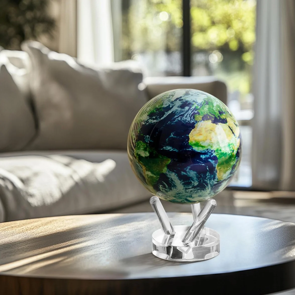 MOVA Globe - Tierra con nubes Clásico (4,5") | Globo autorrotativo alimentado por luz | Movimiento silencioso, sin pilas ni cables | Decoración de escritorio única o regalo para amantes del espacio