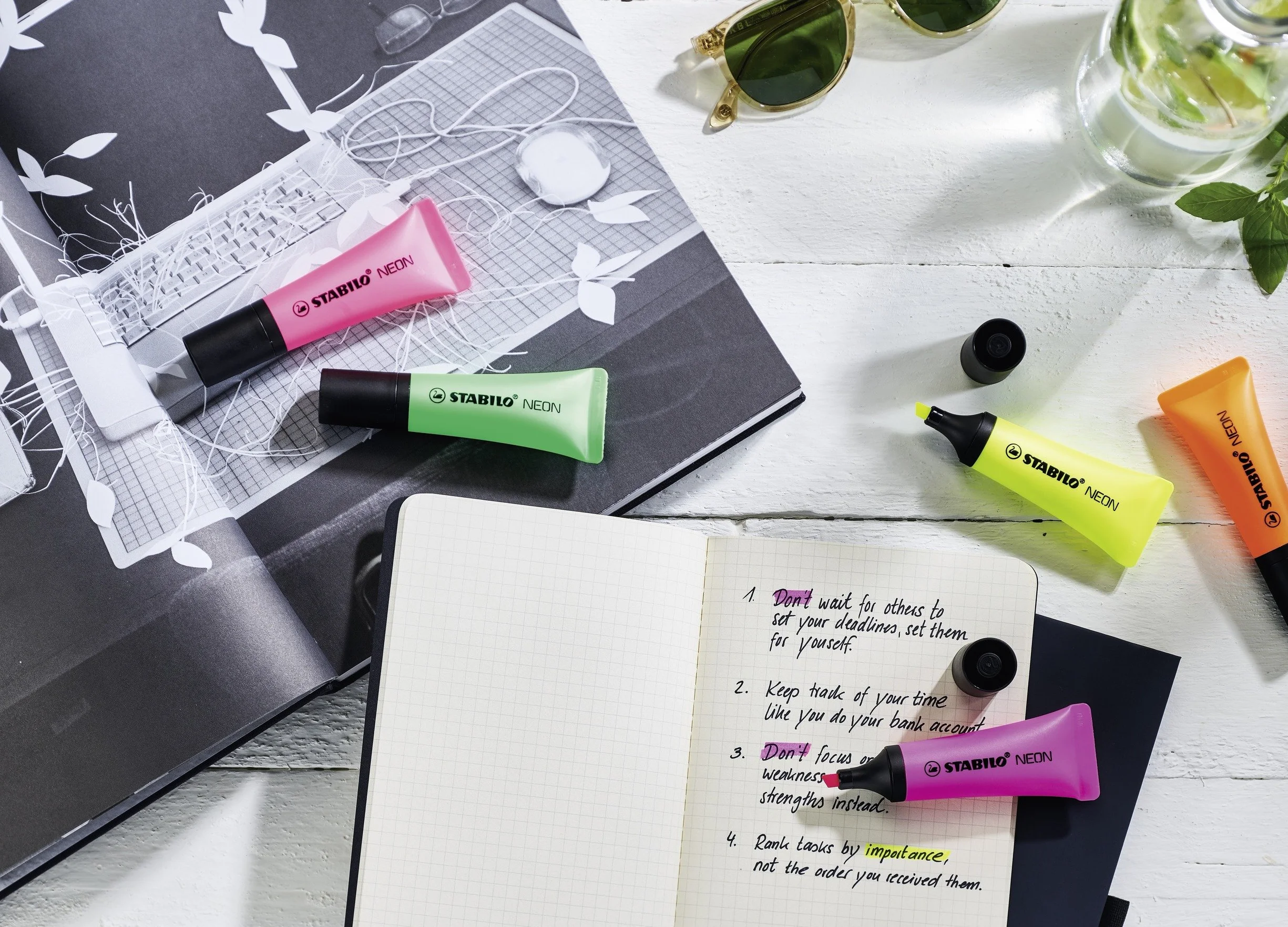STABILO - marcador fluorescente - NEON | 10x pack de 8, 4 x amarillo, 2 x verde, 1 x naranja, 1 x rosa