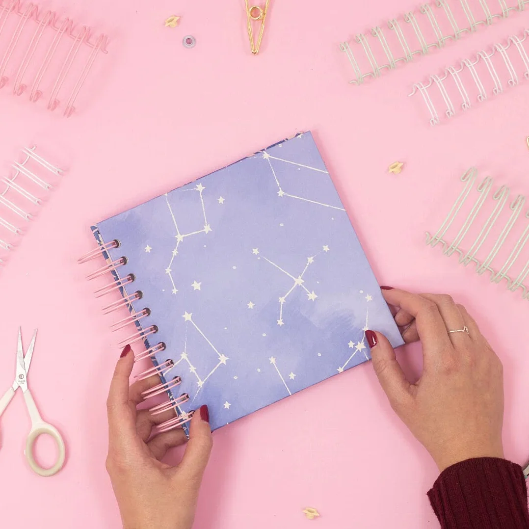 Craftelier - Kit de 2 Espirales de Anillas Dobles para Encuadernar Álbumes, Cuadernos, Agendas o Calendarios | Ideal para Proyectos de Scrapbooking y Manualidades | Ø 3,17 cm (1.25") - Color Plata
