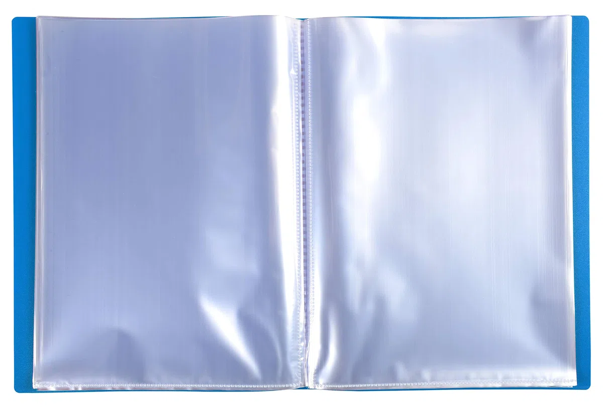Exacompta Ref. 8862E – Caja de 8 carpetas OPAK – 60 fundas transparentes lisas – 120 vistas – para tamaño A4 – Dimensiones 24 x 32 cm – cubierta de polipropileno semirrígido – azul claro