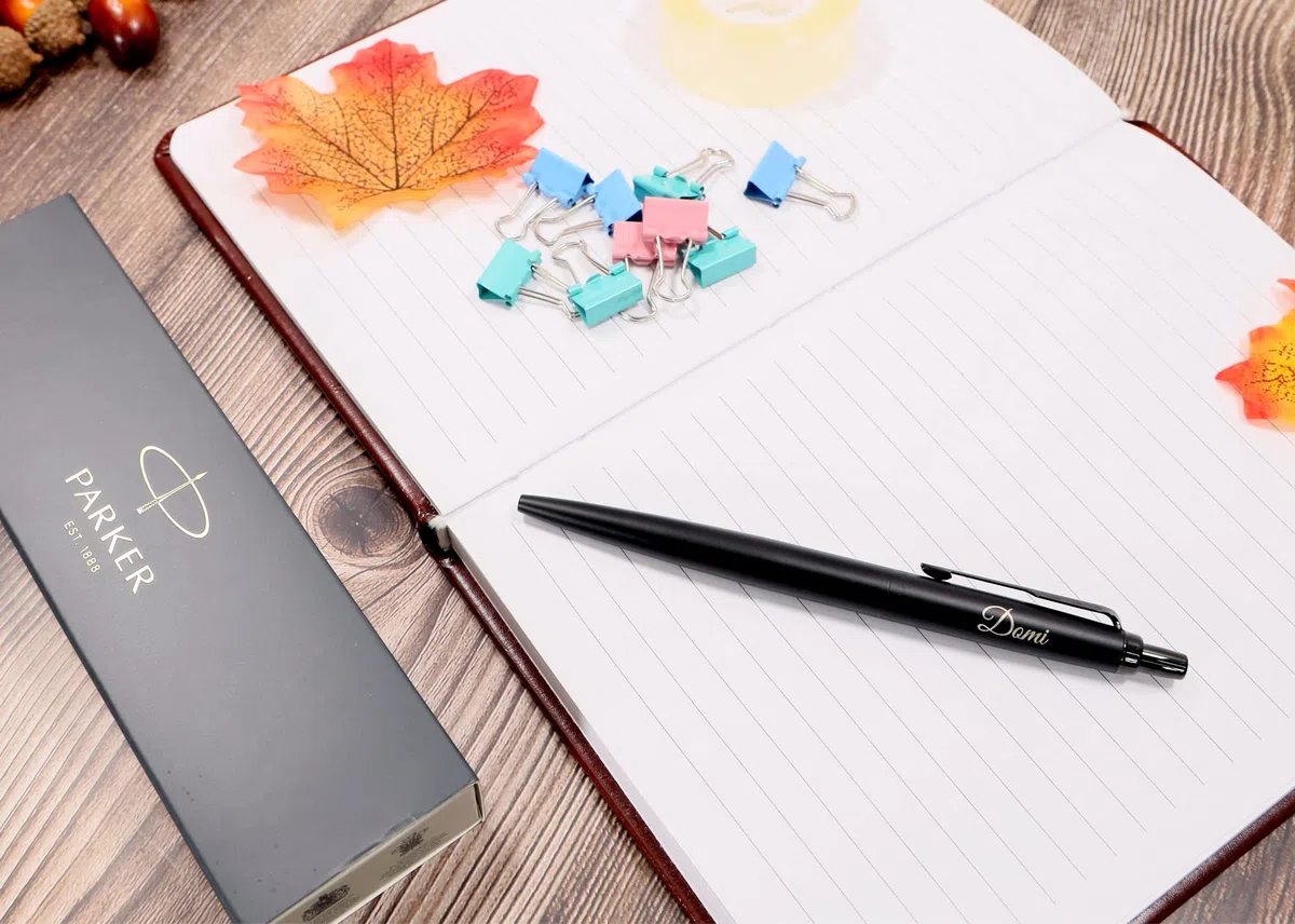 Bolígrafo Parker Jotter XL Monochrome personalizado + caja de regalo | Diseñe un regalo realmente único | Grabado con láser - plata