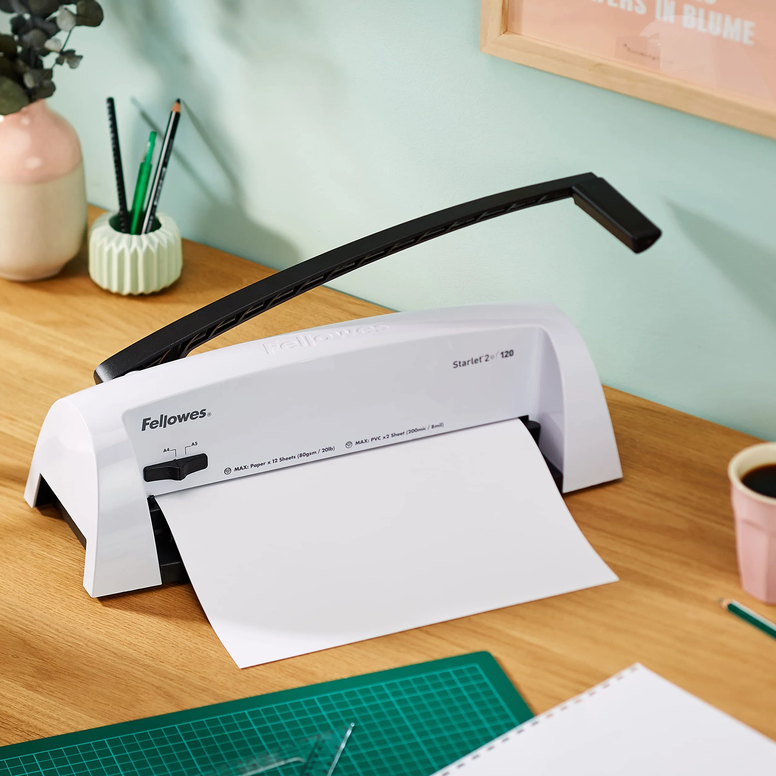 Fellowes Star+ Rilegatrice a dorsi plastici, Capacità di perforazione di 12 fogli per documenti A4, Rilegatrice manuale a pettine, Capacità di rilegatura di 120 fogli, Ideale per l'ufficio domestico