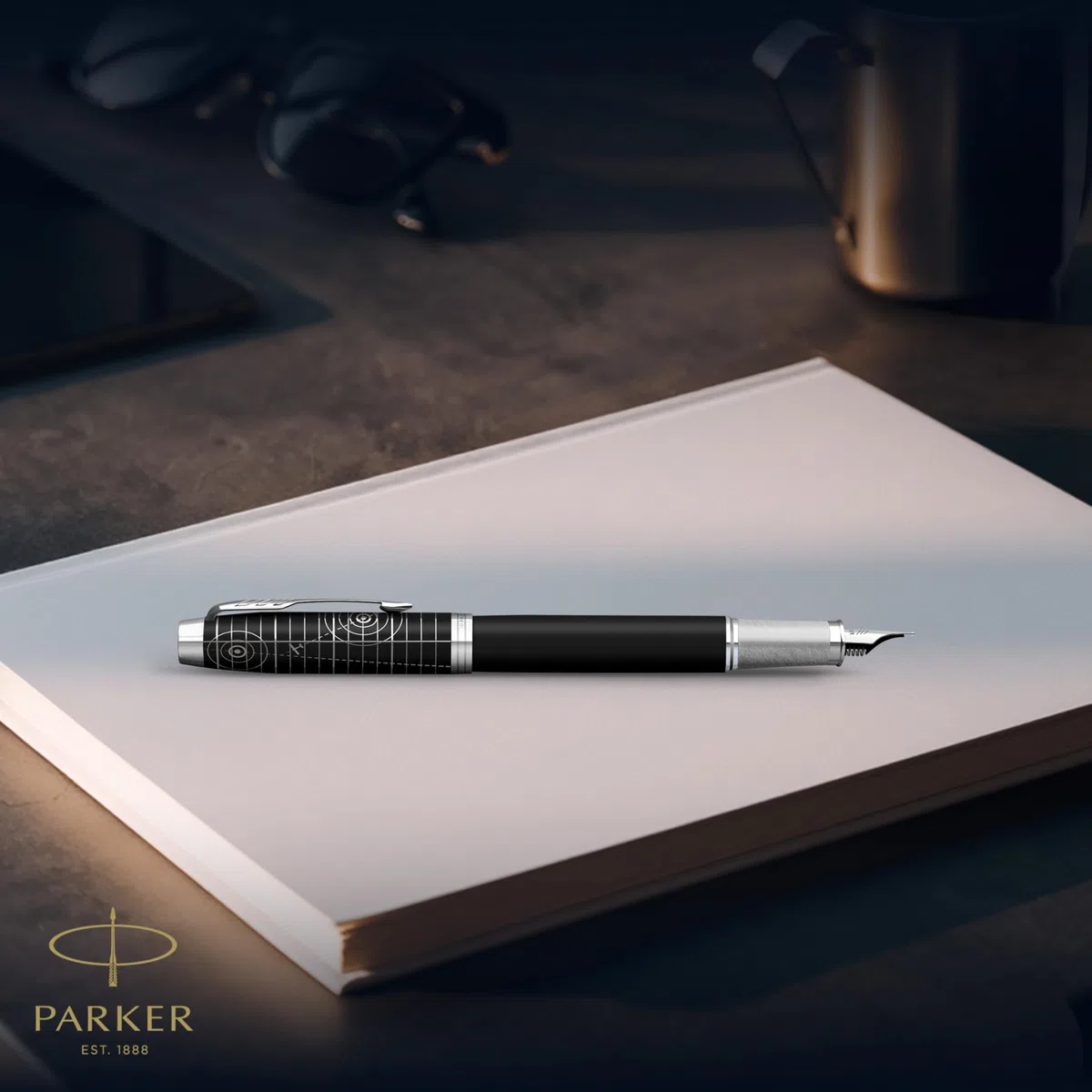 Parker IM Premium Pluma estilográfica | Colección Legacy of Flight | Acabado cromado | Plumín fino | Tinta azul | Caja de regalo