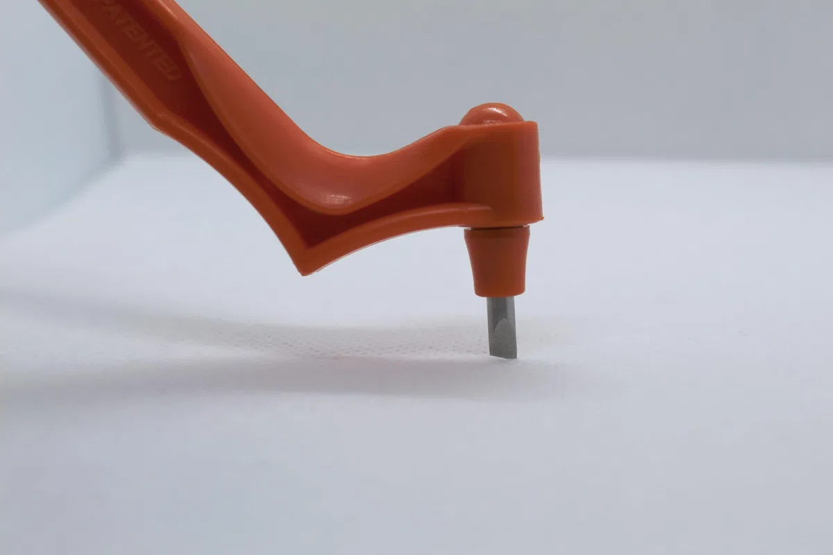 GYRO-Cut PRO Herramienta equipada con punta de papel estándar giratoria. Herramienta de afición y manualidades. Gyrocut