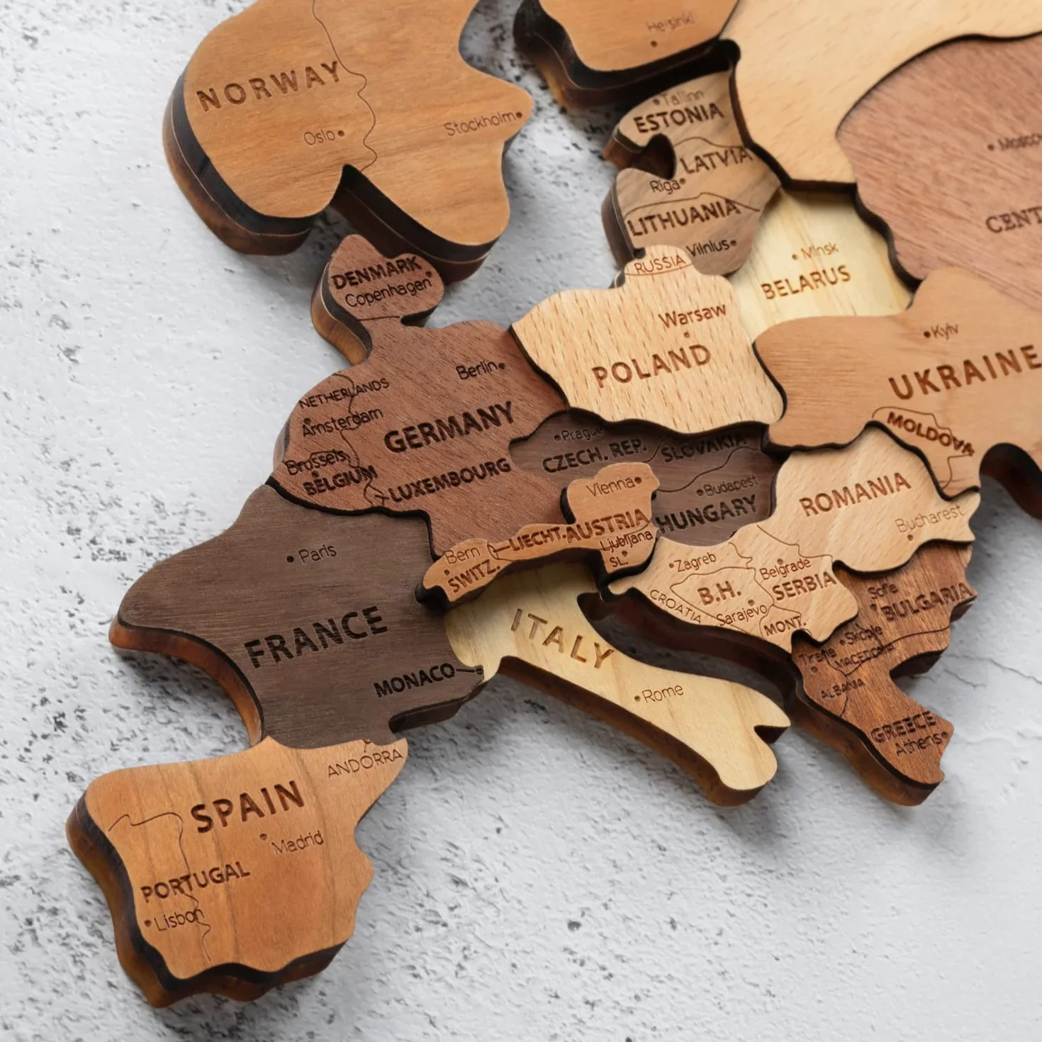 Creawoo Mapa del Mundo 3D de Madera para Decoración de Pared, Grande Mapamundi Maciza Natural Multicapa Arte de Pared para Oficina Sala de Estar Dormitorio, Mapamundi de Viaje de Madera-150x85cm