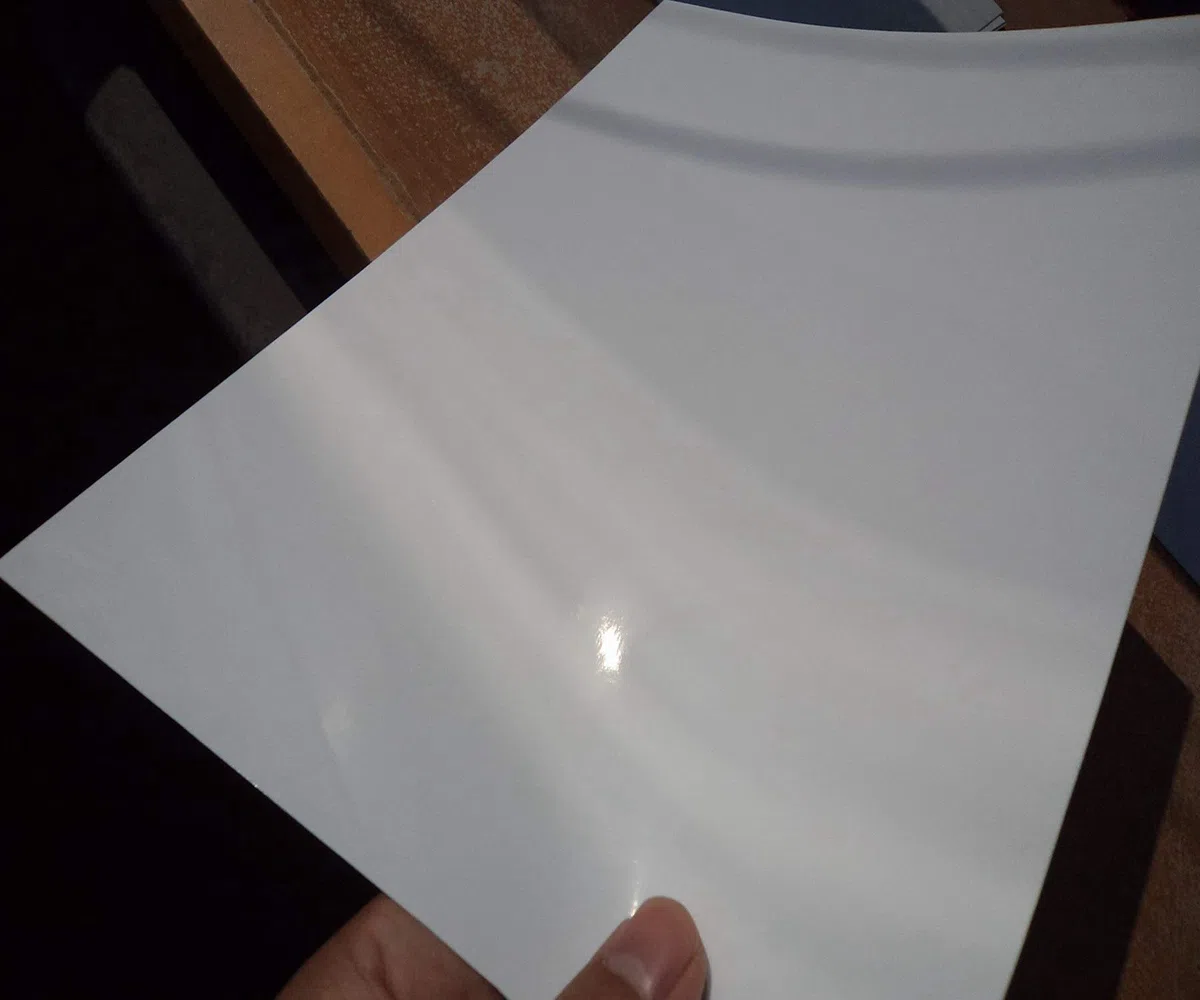 Papel fotográfico A3 de 240 g/m² de alto brillo, papel de inyección de tinta, color blanco para impresión por inyección de tinta, grosor medio, Uinkit, 420 x 297 mm A3 240Gsm x 600sheets