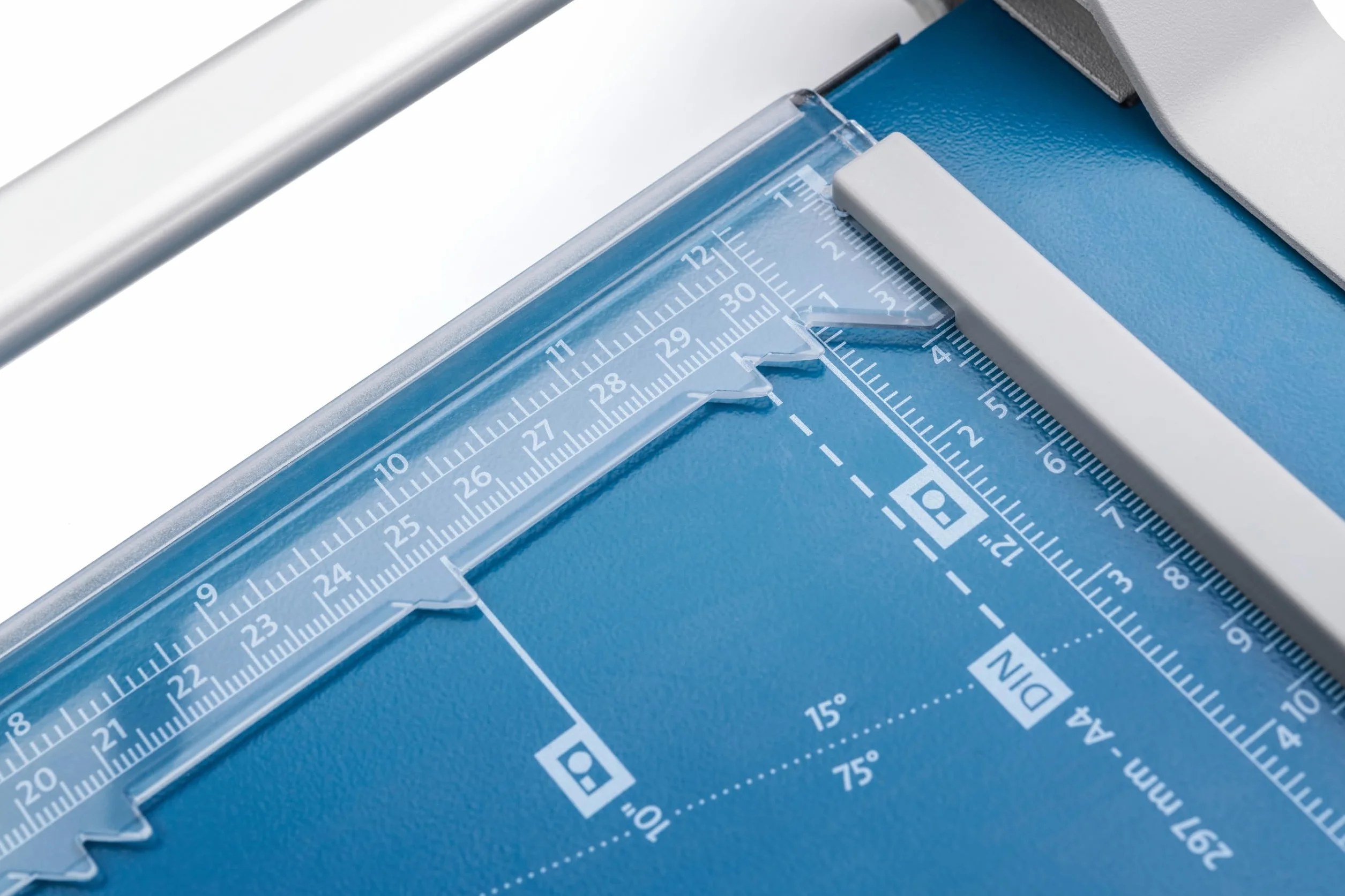 Dahle 507 Craft Creative DIN A4 autoafilable guillotina cortadora de papel con presión automática, azul