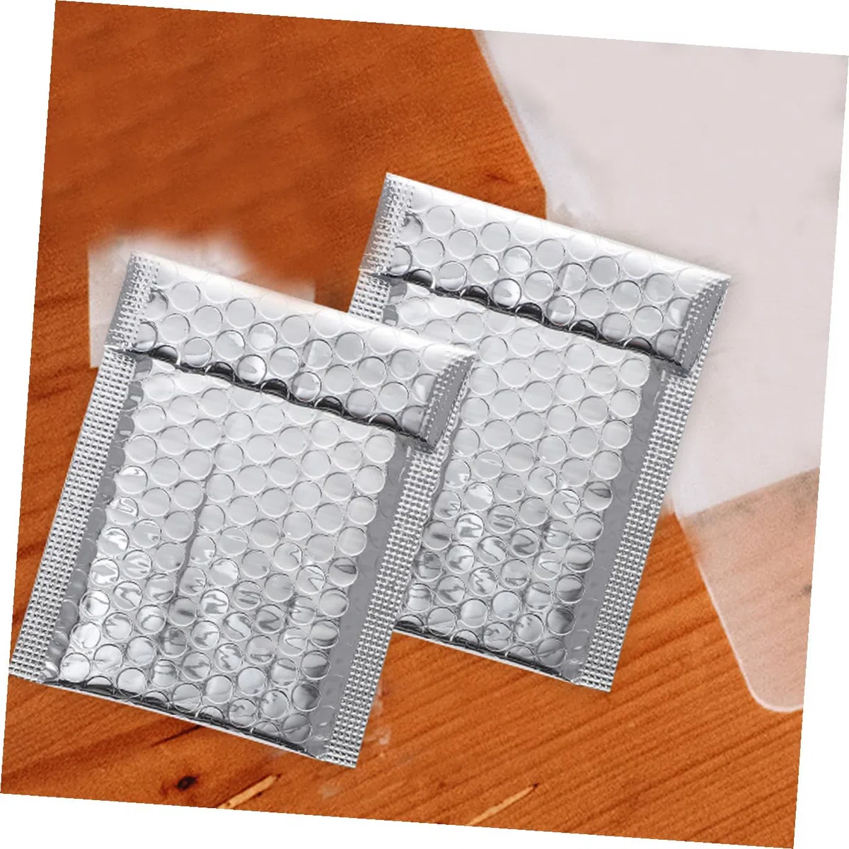 Sobres de Burbujas de Envío Plateados Cierre Autosellante, Protección Extra y Resistente para Joyería y Productos Electrónicos, Pack de 100 Unidades